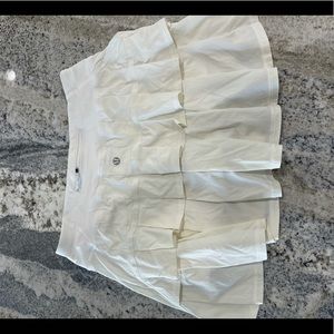 Lululemon skort size 4